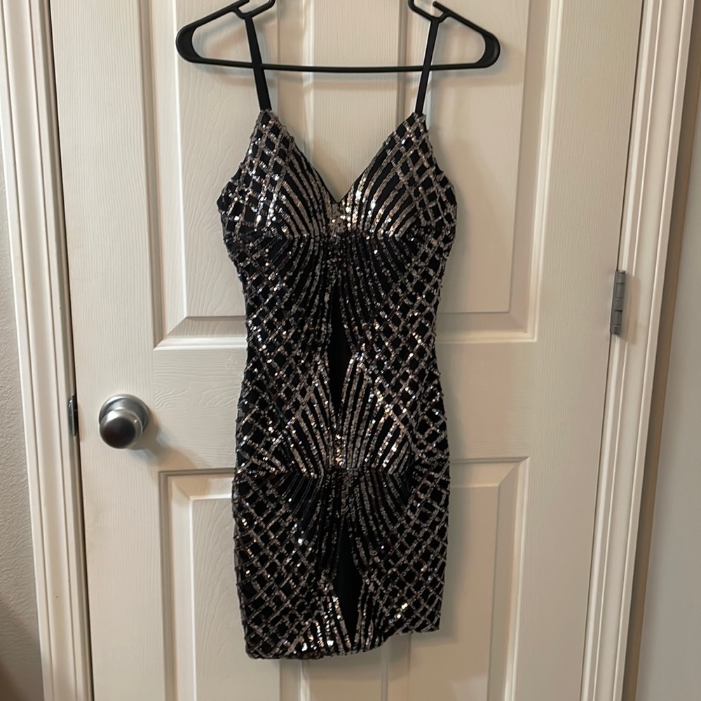 Haute Monde black sequin dress size small